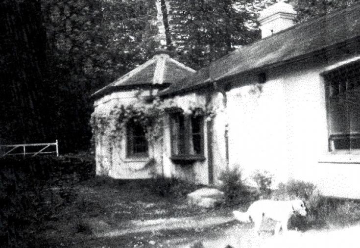 The Gate Lodge, Tilgate Forest Lodge