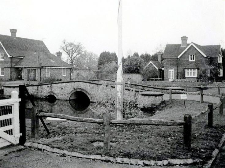 Entrance to Lydhurst, Warninglid