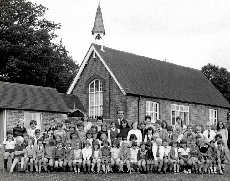 Warninglid school staff and pupils