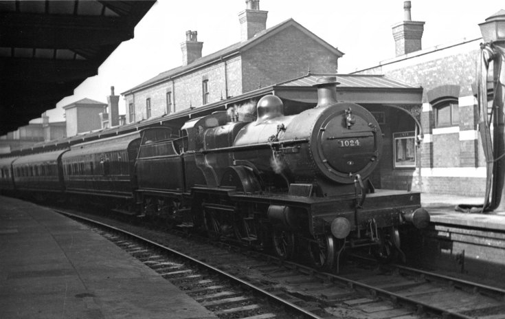 Gloucester Railway Station 1933