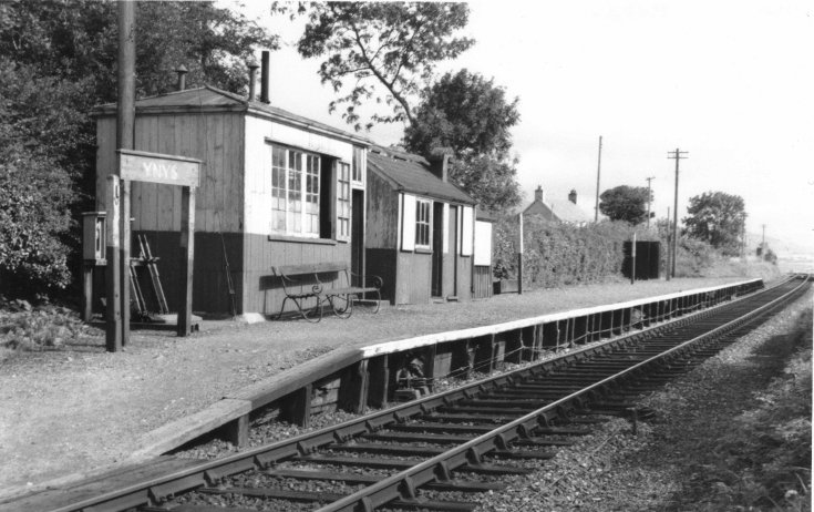 Ynys railway station c1950