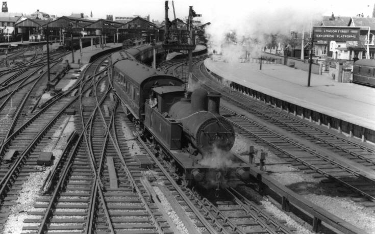 Southport Station 1930s