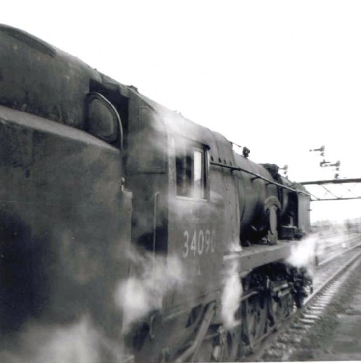 Steam locomotive 34090