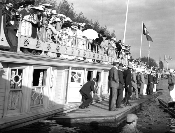 At the sculling races- Oxford, England
