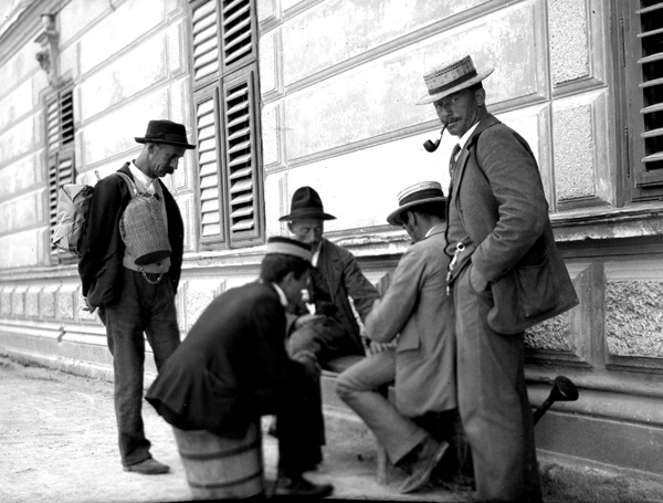Men killing time- Germany