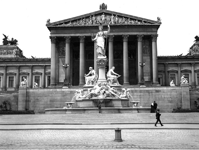Unidentified building and monument, Vienna