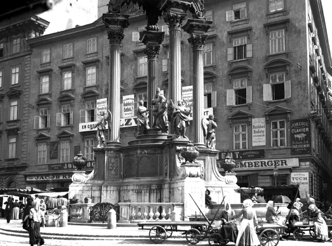 Unidentified monument- Vienna, Austria