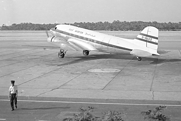 Douglas Dakota 4 G-ALVZ